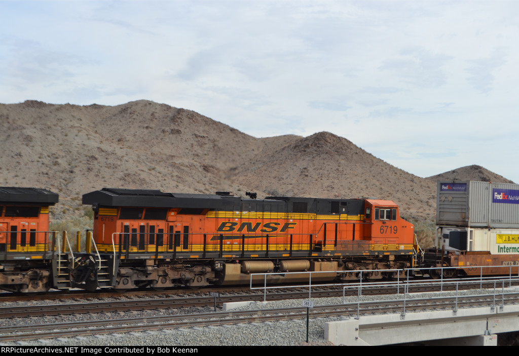 BNSF 6719